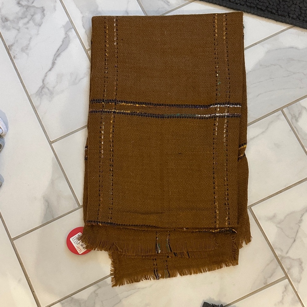 Evereve Brown Fringe Scarf
